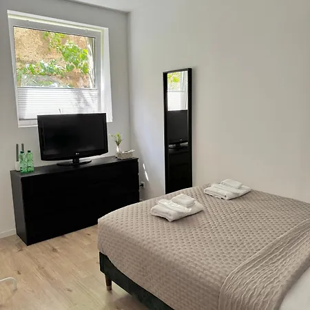 Heaven Homes - Privatzimmer Mit Bad In Der Naehe Von Hbf Düsseldorf Exterior foto