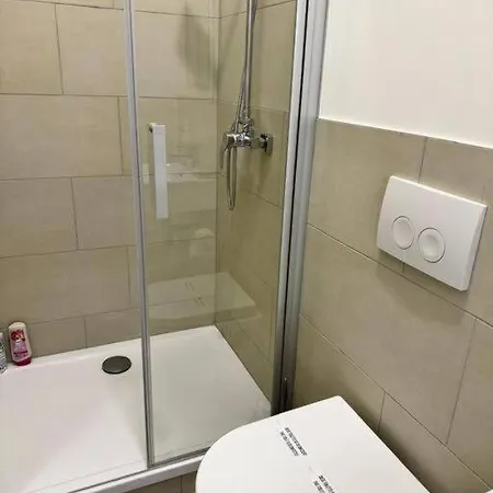 Heaven Homes - Privatzimmer Mit Bad In Der Naehe Von Hbf Düsseldorf Exterior foto
